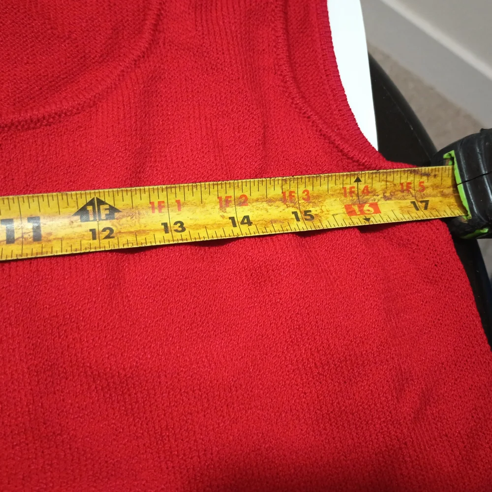 St. John Bold Red Tank Top - Picture 5 of 6